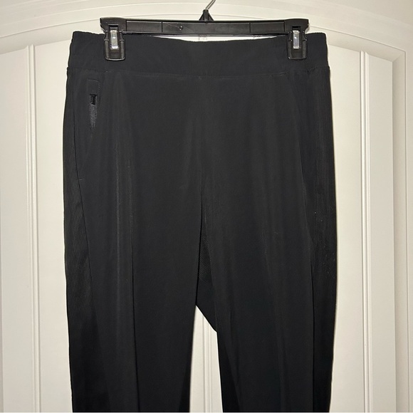 Athleta Black Brooklyn Joggers Size 4 - Picture 2 of 9